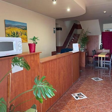 Hotel Vasmacska Panzió Komárom Zewnętrze zdjęcie